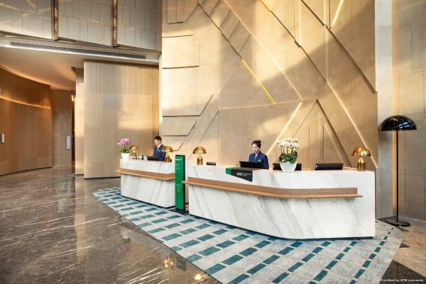 Guxiang Hotel Shanghai (Former Howard Johnson Plaza Shanghai)